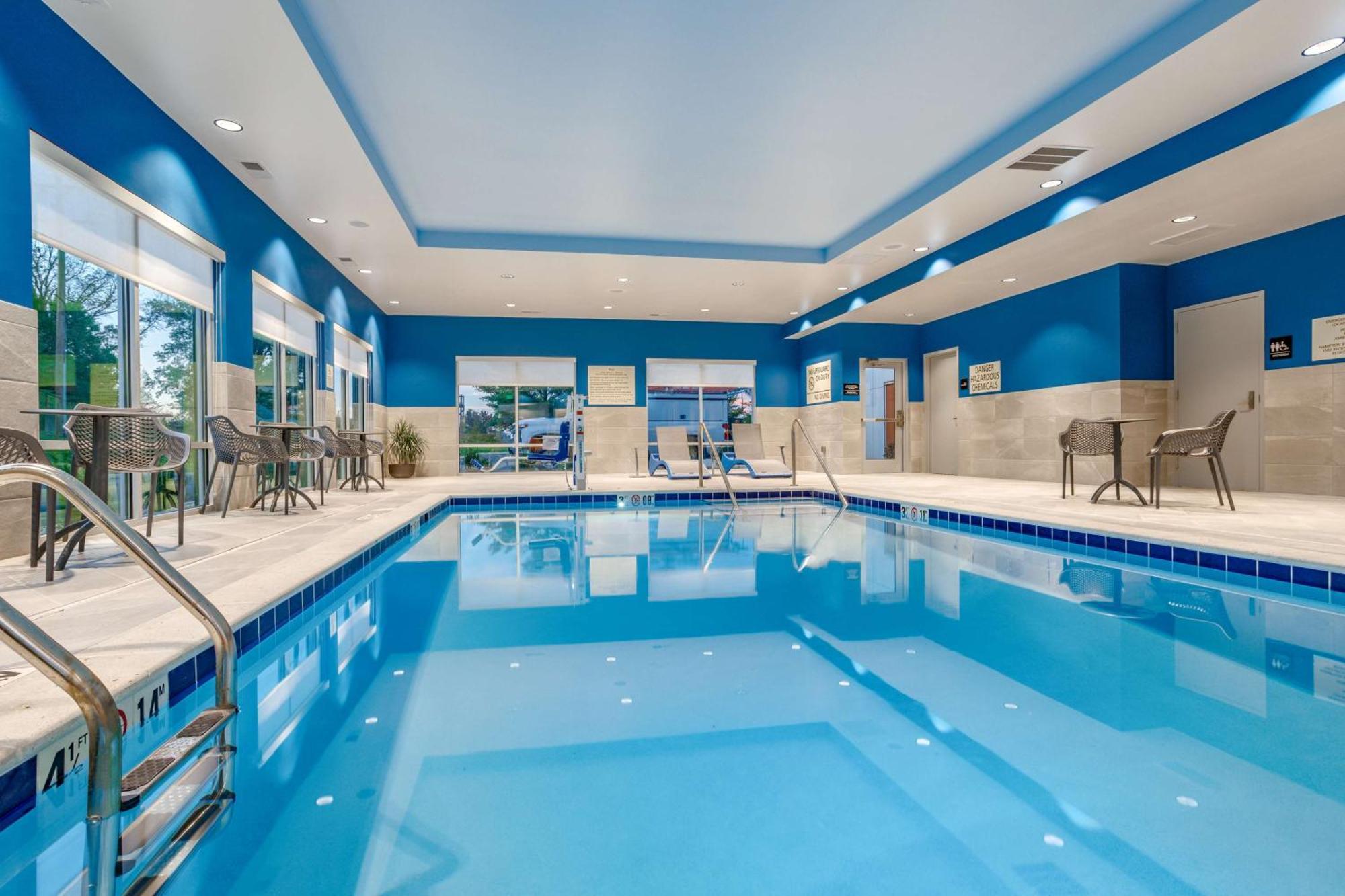 Hampton Inn Bedford In, In Eksteriør bilde