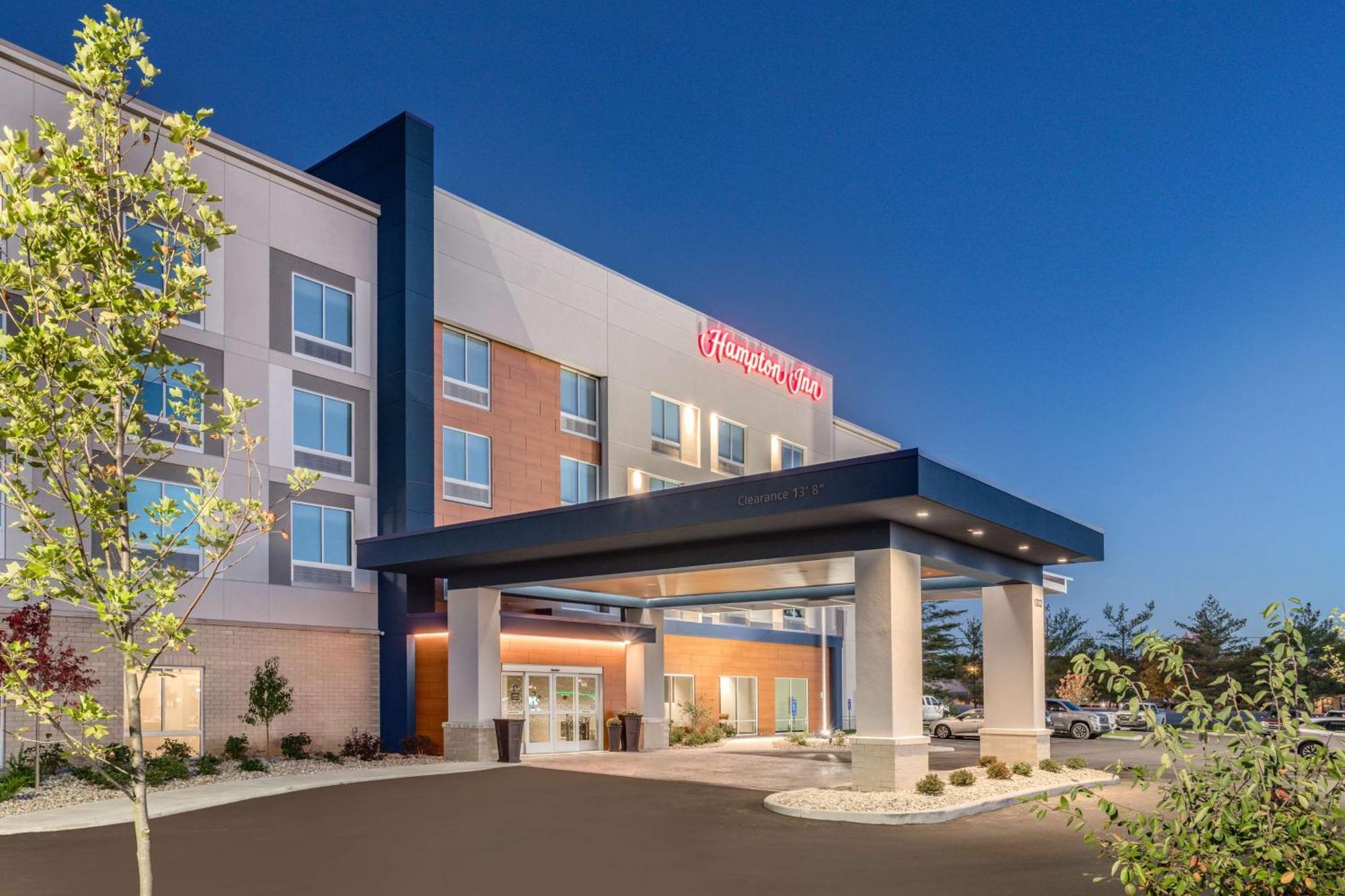 Hampton Inn Bedford In, In Eksteriør bilde